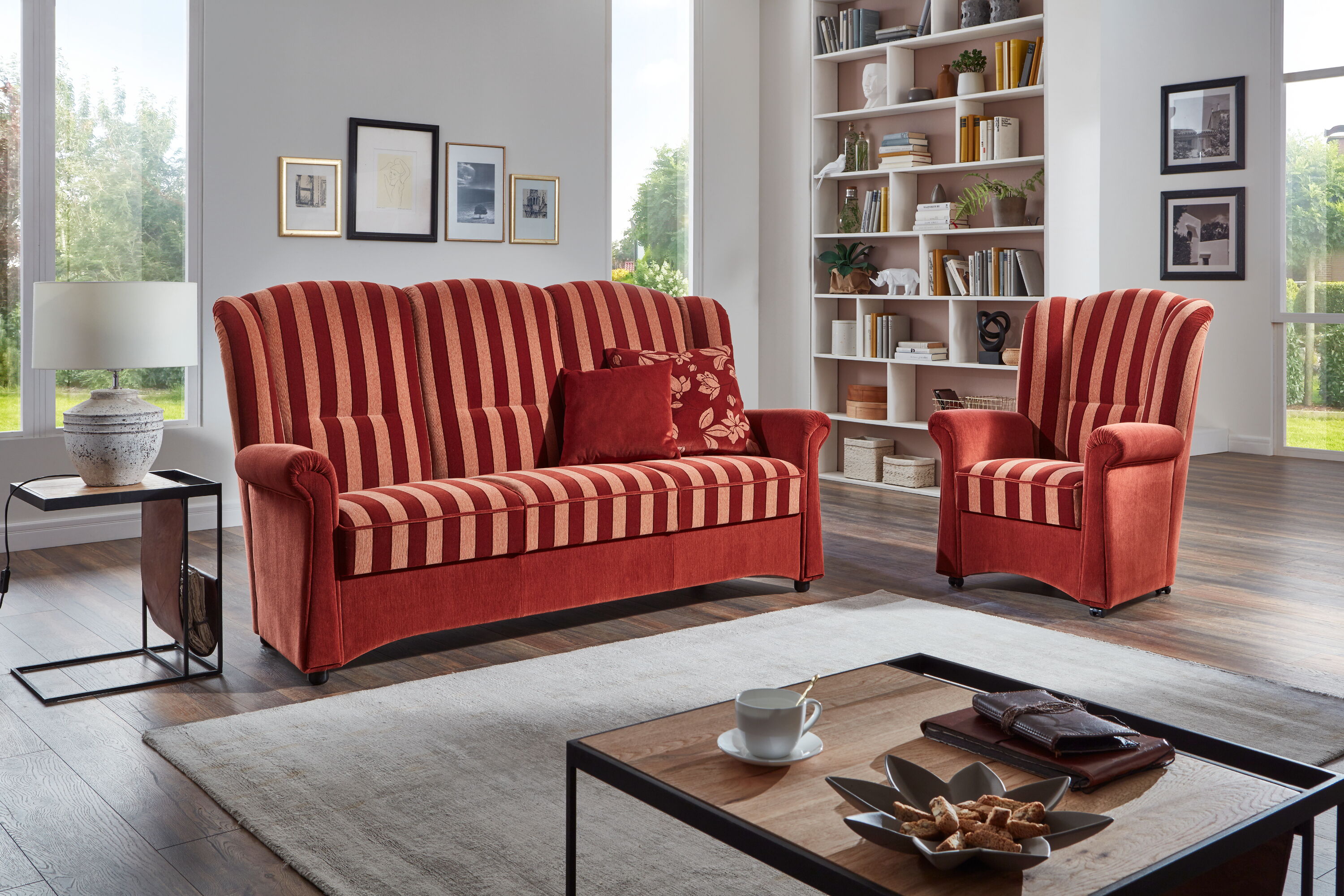 Lübeck 3-sitzer 196cm hoch & Sessel hoch