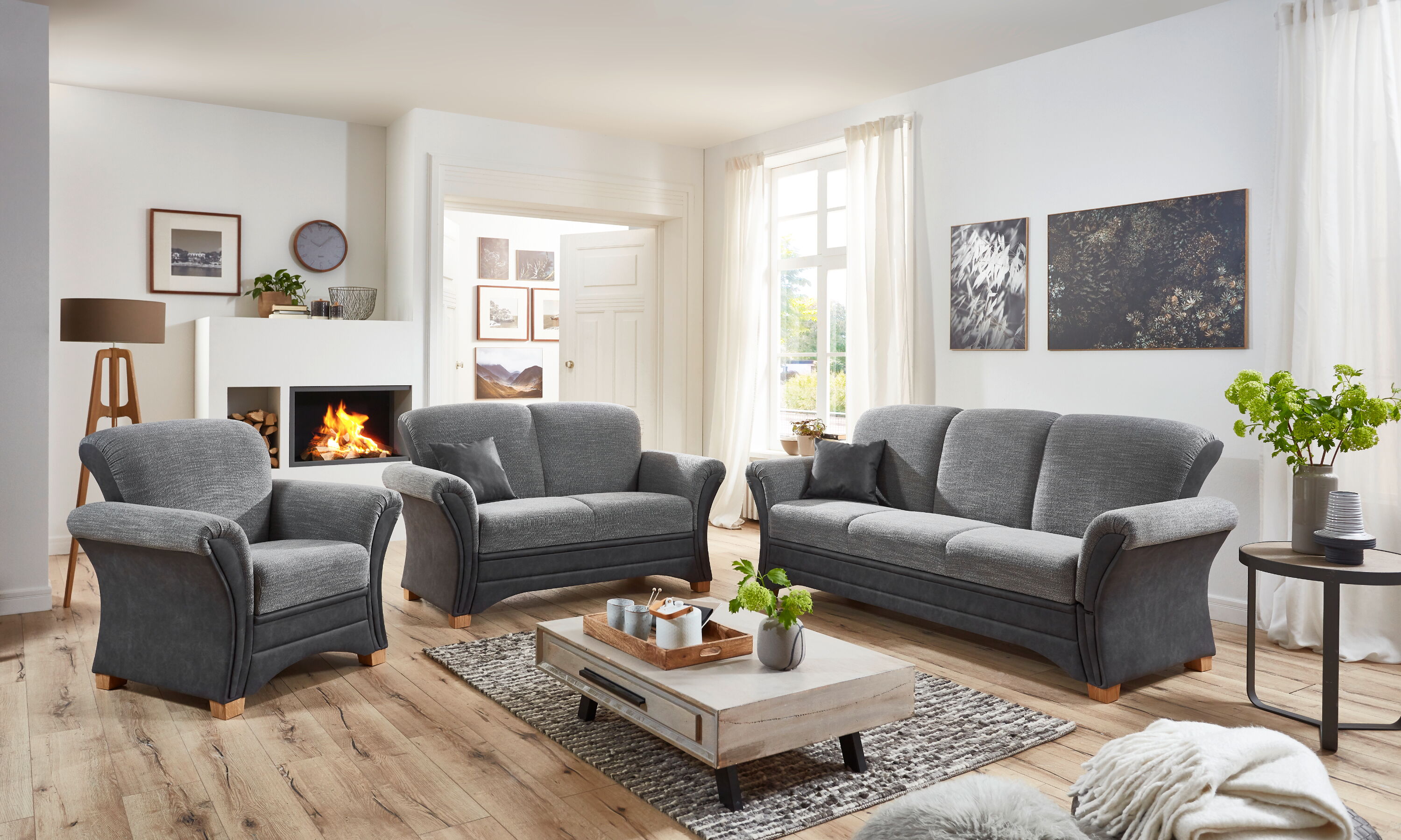 Damme 3-sitzer 210cm, 2-sitzer 157cm & Sessel